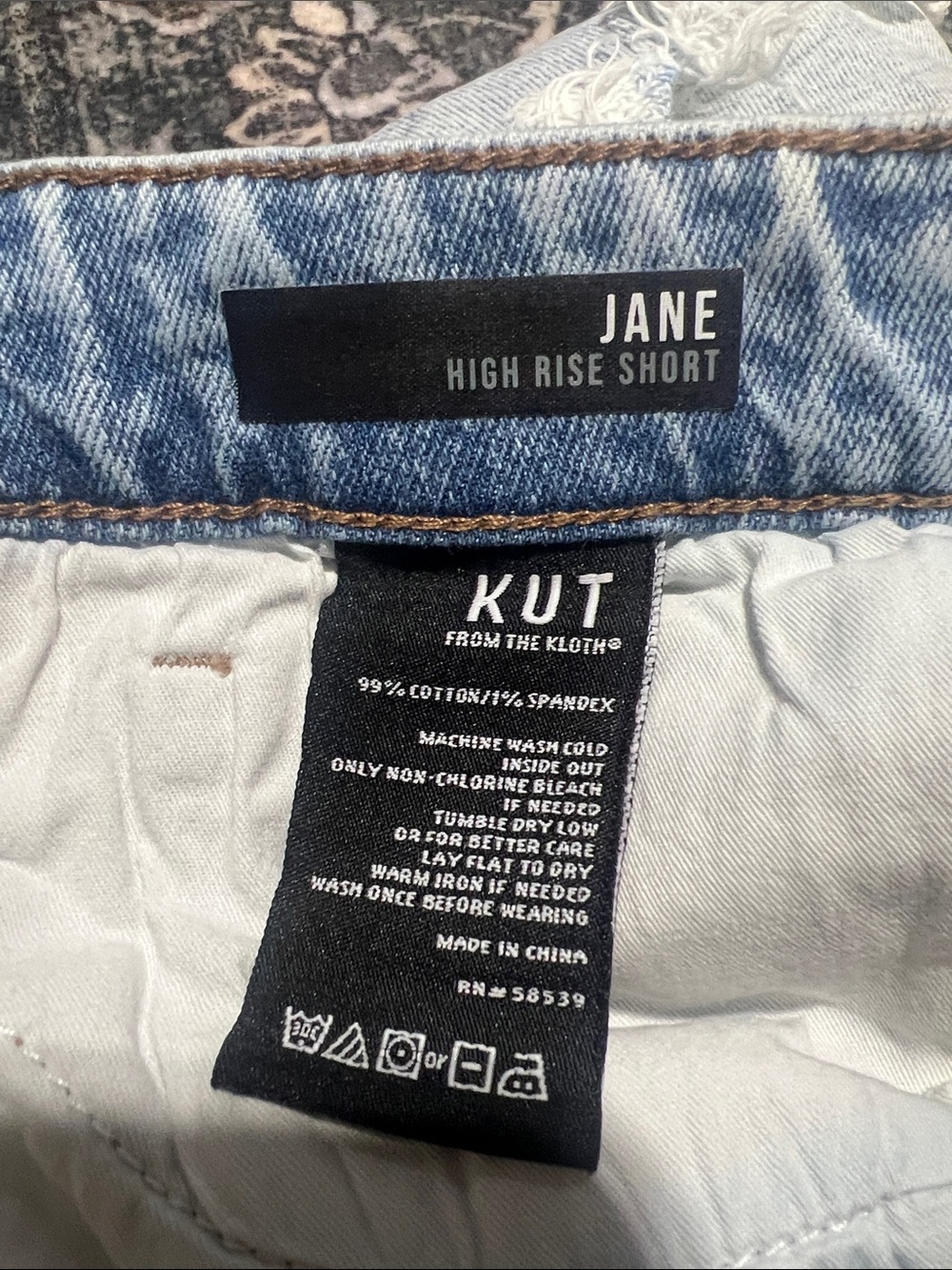 Kut from the Kloth Light Blue Frayed Hem High Rise Jane Denim Shorts - Picture 4 of 4